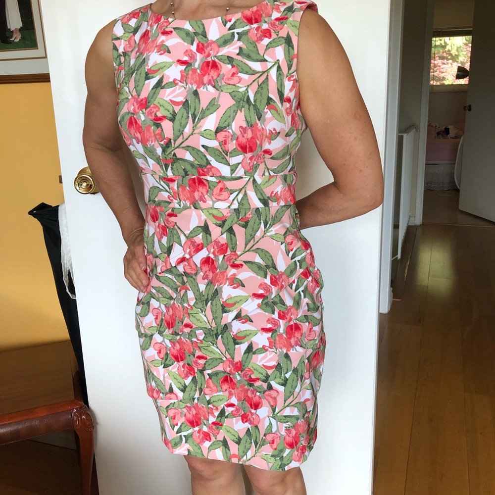 Connected apparel Spring time colourful dr…